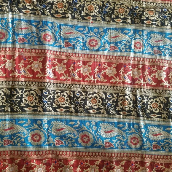 Vtg Blanket/throw blanket Quiltted & Flower Applique Hand sewn 7 ft x 9 ft - Picture 5 of 8